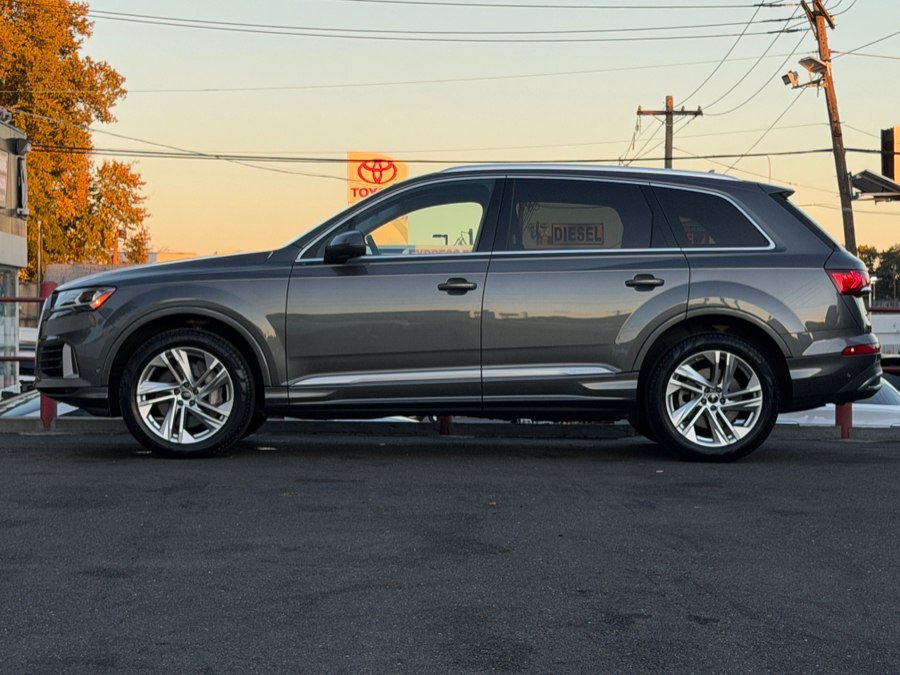 Used 2022 Audi Q7 3.0T Premium Plus w/ Premium Plus Package AWD/4WD image 8