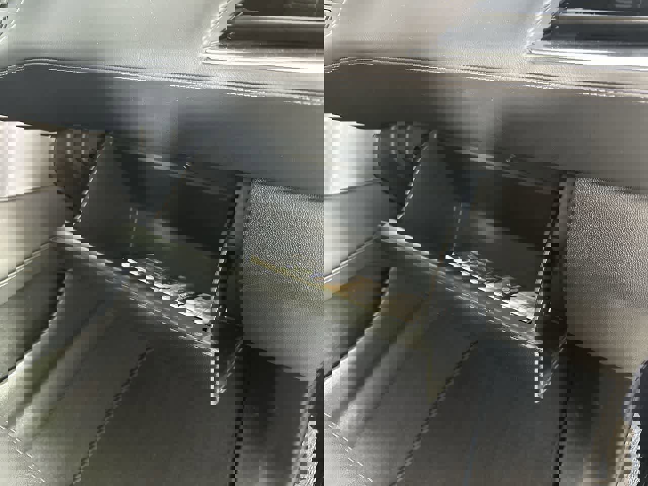 Used 2024 Chevrolet Suburban LT image 25