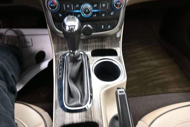 Used 2015 Chevrolet Malibu LTZ FWD image 11