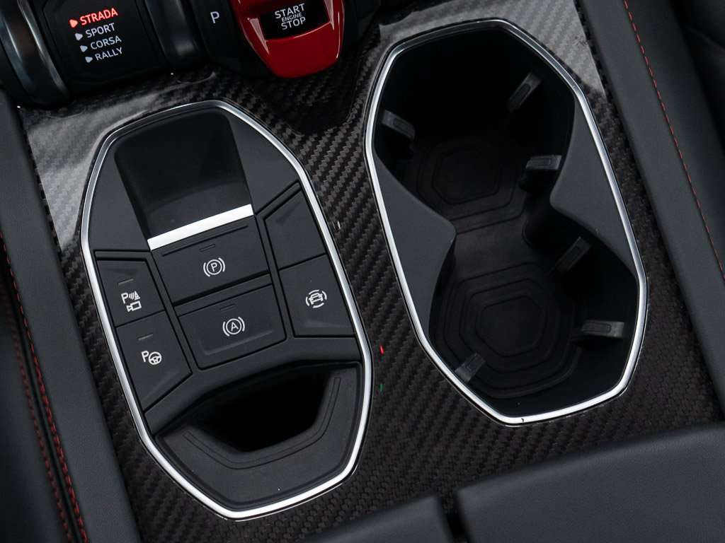 Used 2024 Lamborghini Urus Performante AWD/4WD image 34