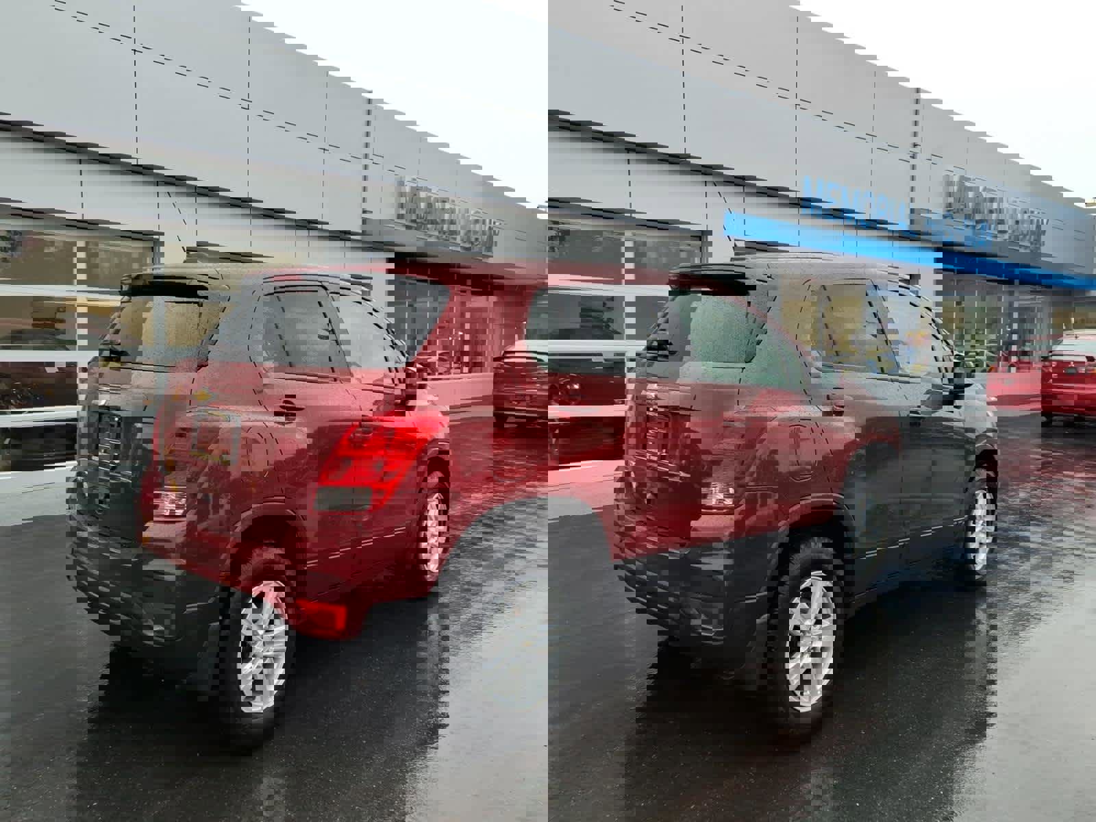 Used 2021 Chevrolet Trax LS w/ Tint and Cruise Package image 7