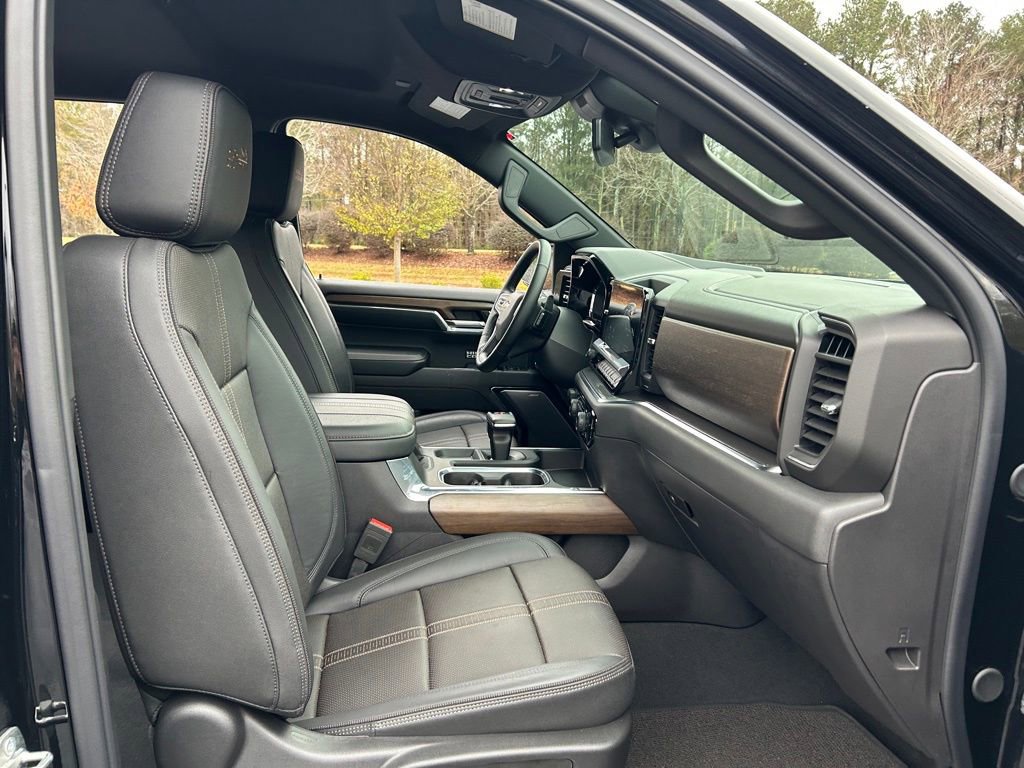 Used 2024 Chevrolet Silverado 1500 High Country image 49