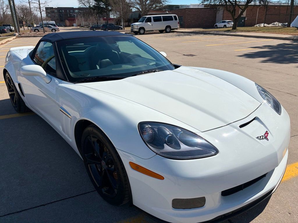 Used 2013 Chevrolet Corvette Grand Sport w/ 4LT Preferred Equipment Group image 9