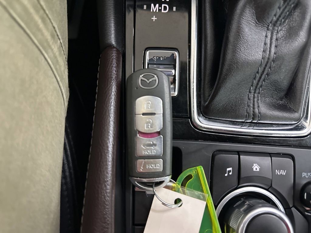 Used 2017 MAZDA MAZDA3 Touring image 33