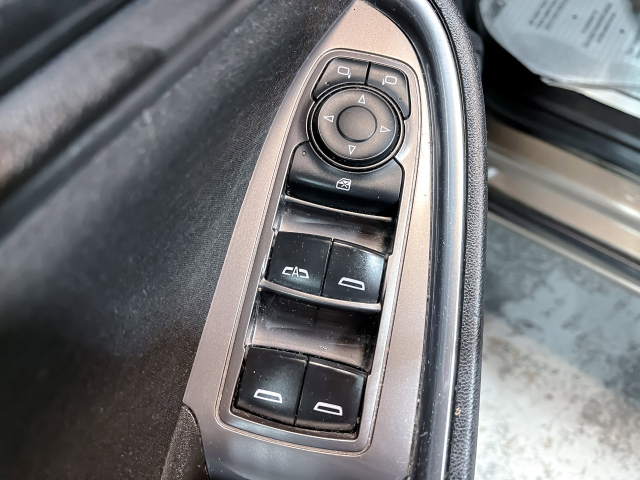 Used 2018 Chevrolet Malibu LT image 12