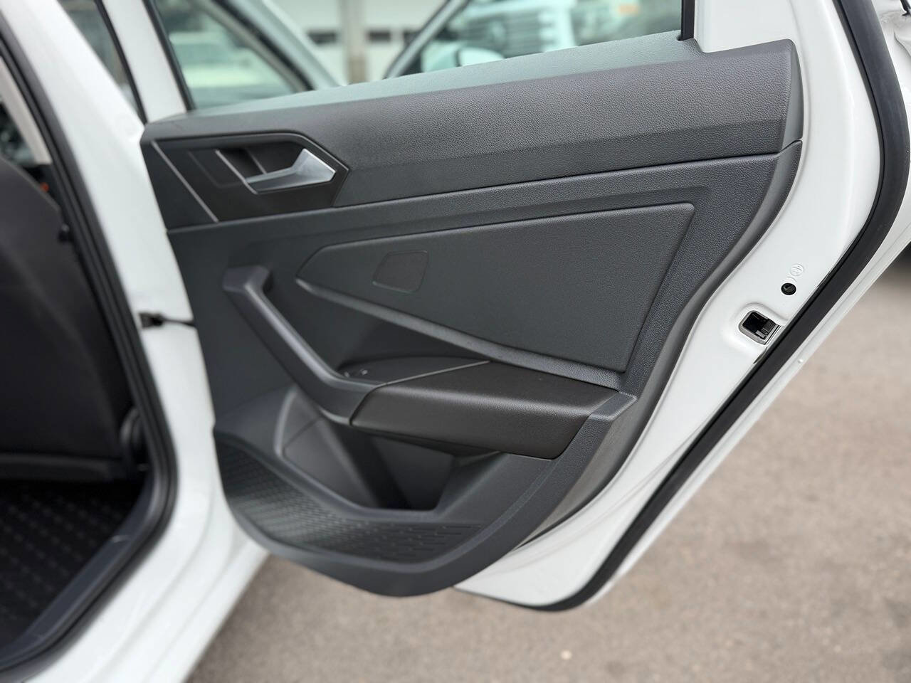Used 2023 Volkswagen Jetta S image 81
