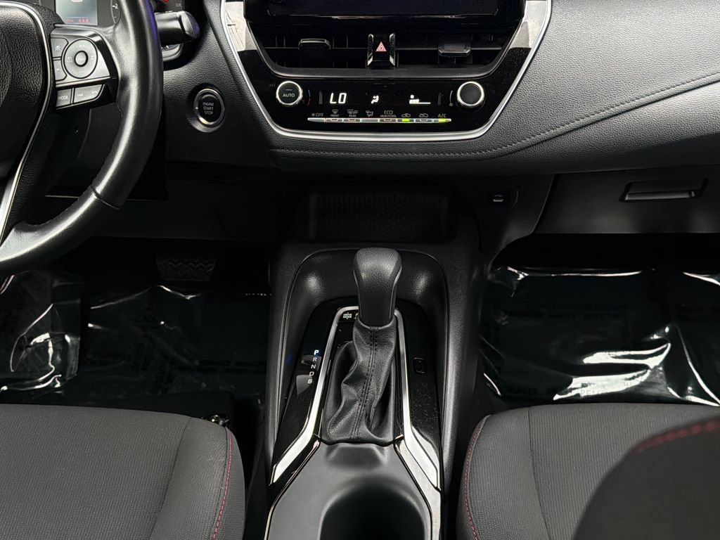 Used 2025 Toyota Corolla SE FWD image 15