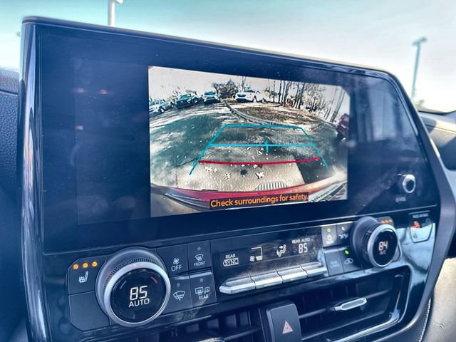 Used 2023 Toyota Highlander XLE image 26