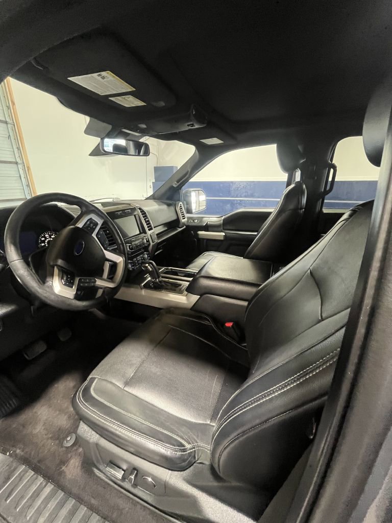 Used 2016 Ford F150 Lariat w/ Equipment Group 502A Luxury image 5