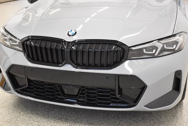 New 2026 BMW 330i xDrive Sedan w/ M Sport Package AWD/4WD image 14