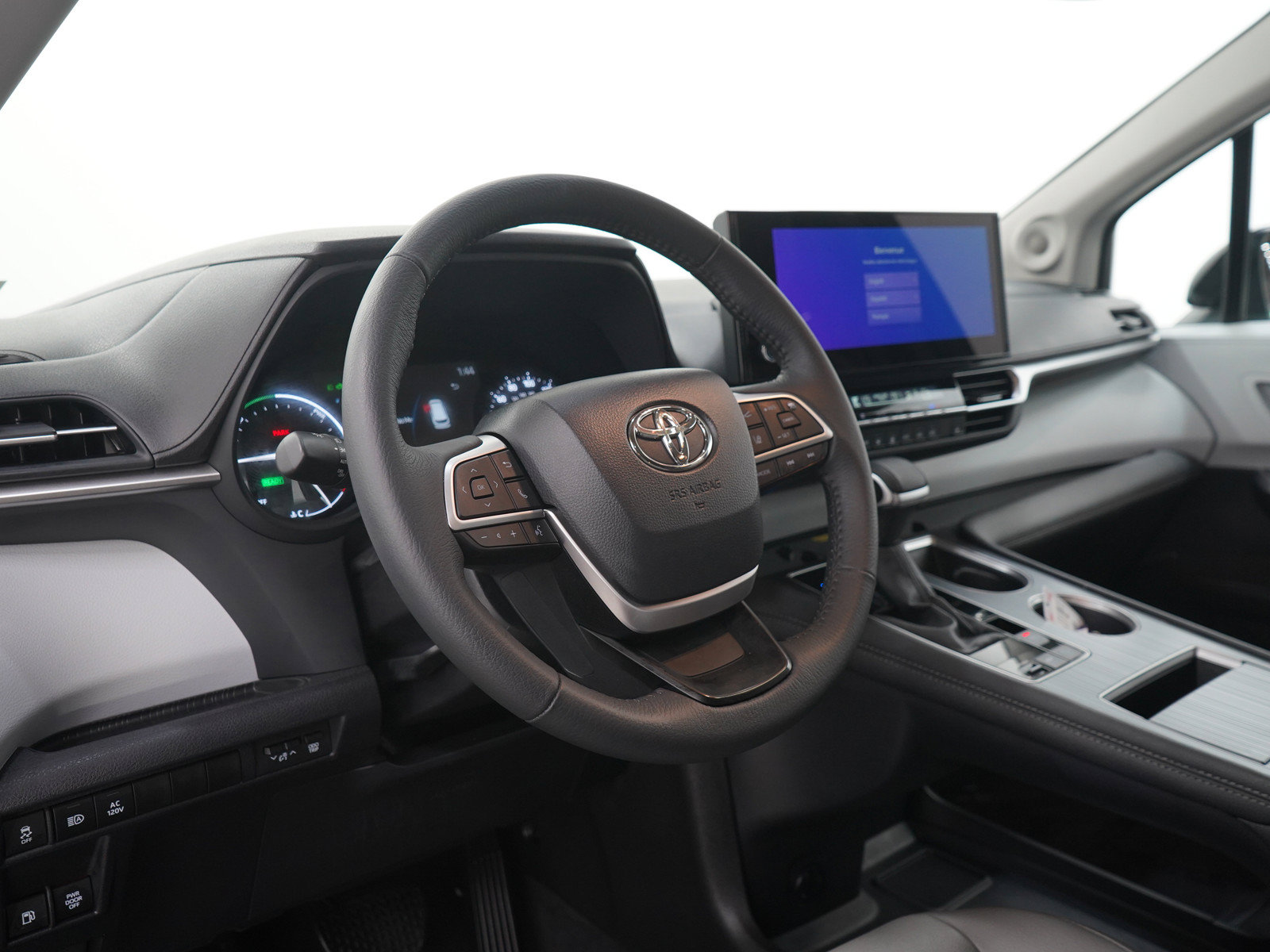 Used 2025 Toyota Sienna XLE w/ XLE Plus Package AWD/4WD image 26