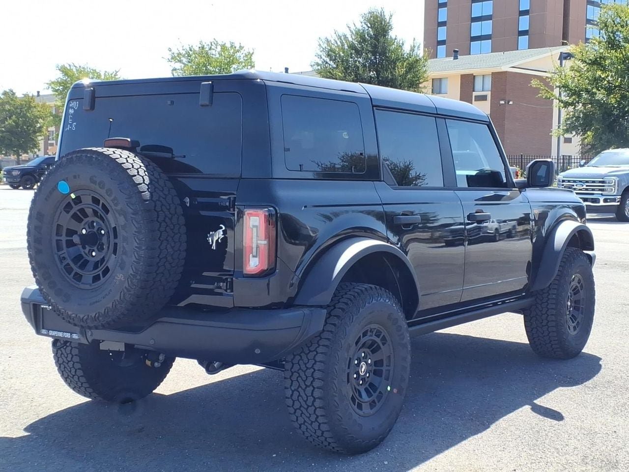 New 2026 Ford Bronco Badlands AWD/4WD image 4