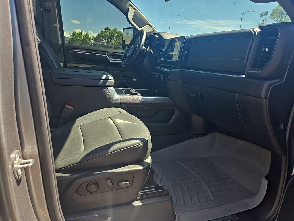 Used 2025 Chevrolet Silverado 2500 LTZ w/ Trail Boss Package AWD/4WD image 30