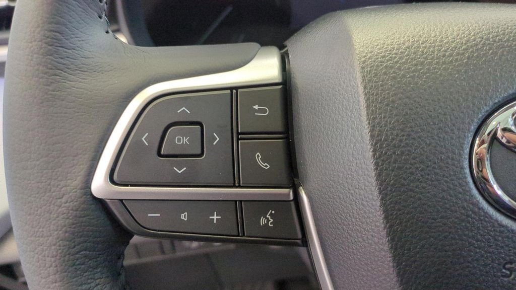 New 2026 Toyota Sienna XLE FWD image 20