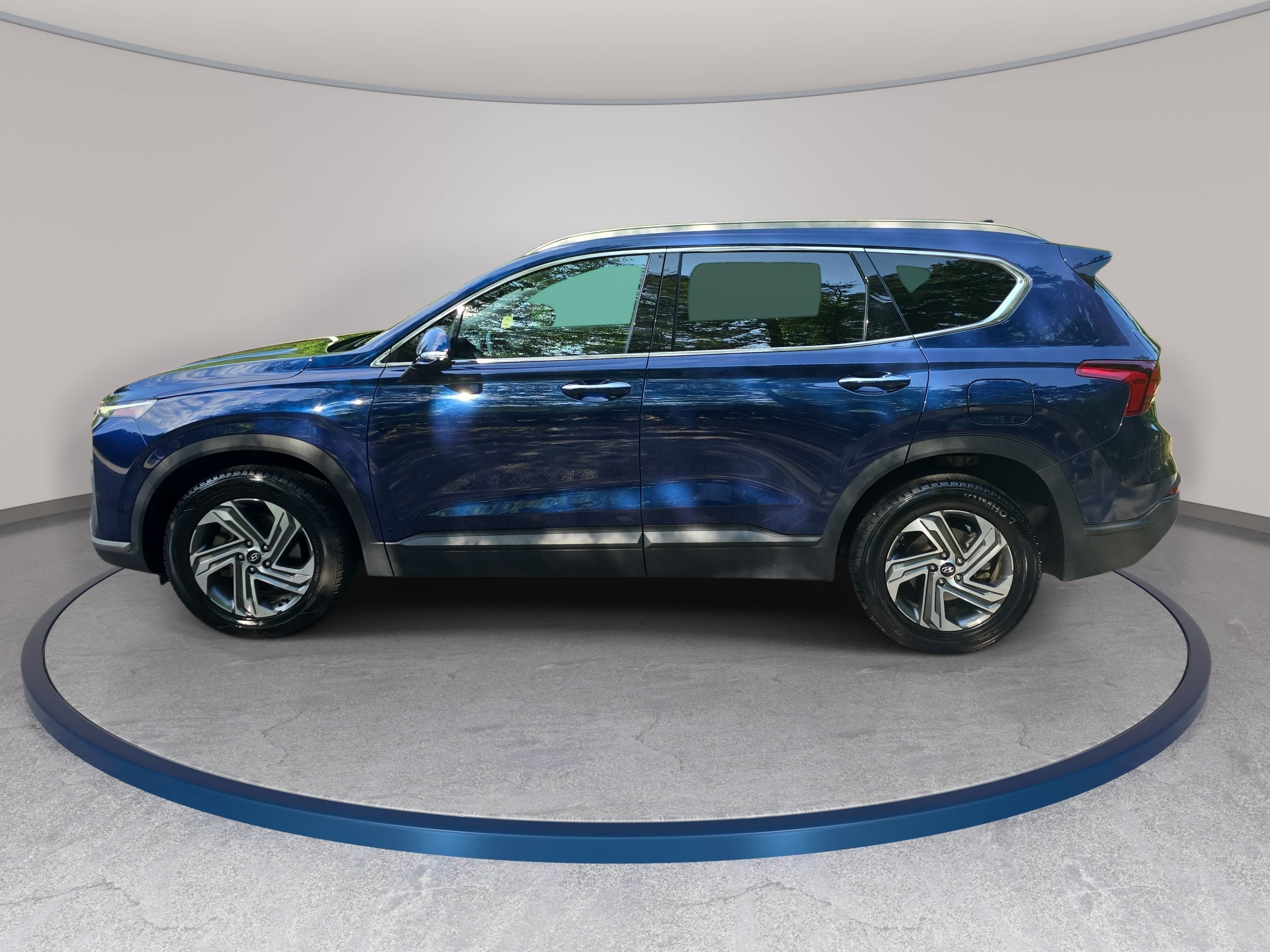 Used 2023 Hyundai Santa Fe SEL FWD image 8