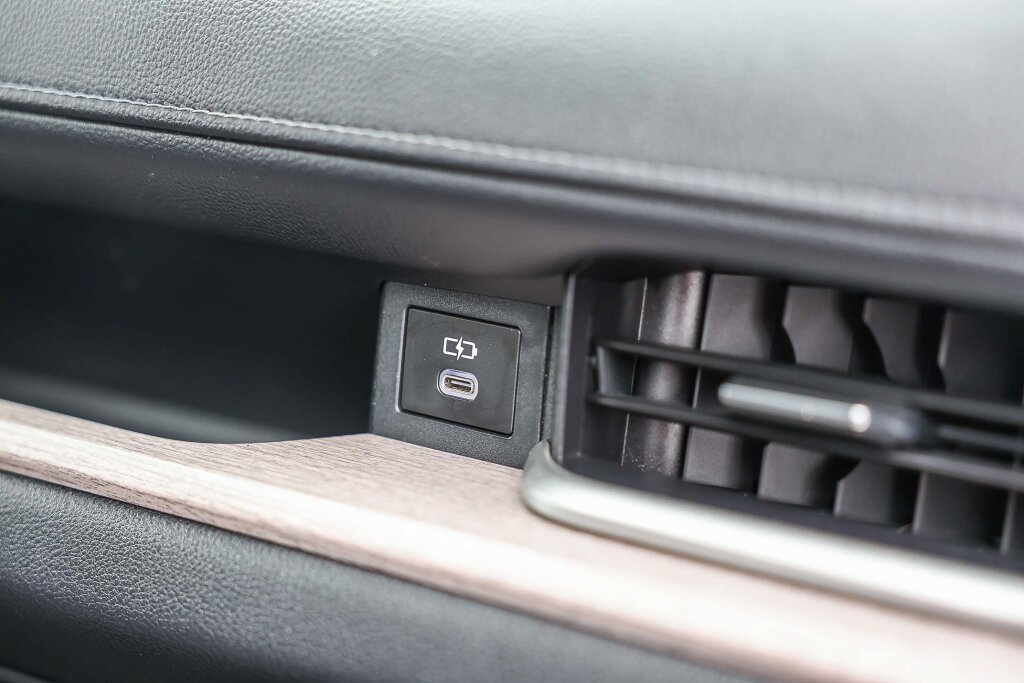 Certified 2024 Toyota Grand Highlander AWD image 10