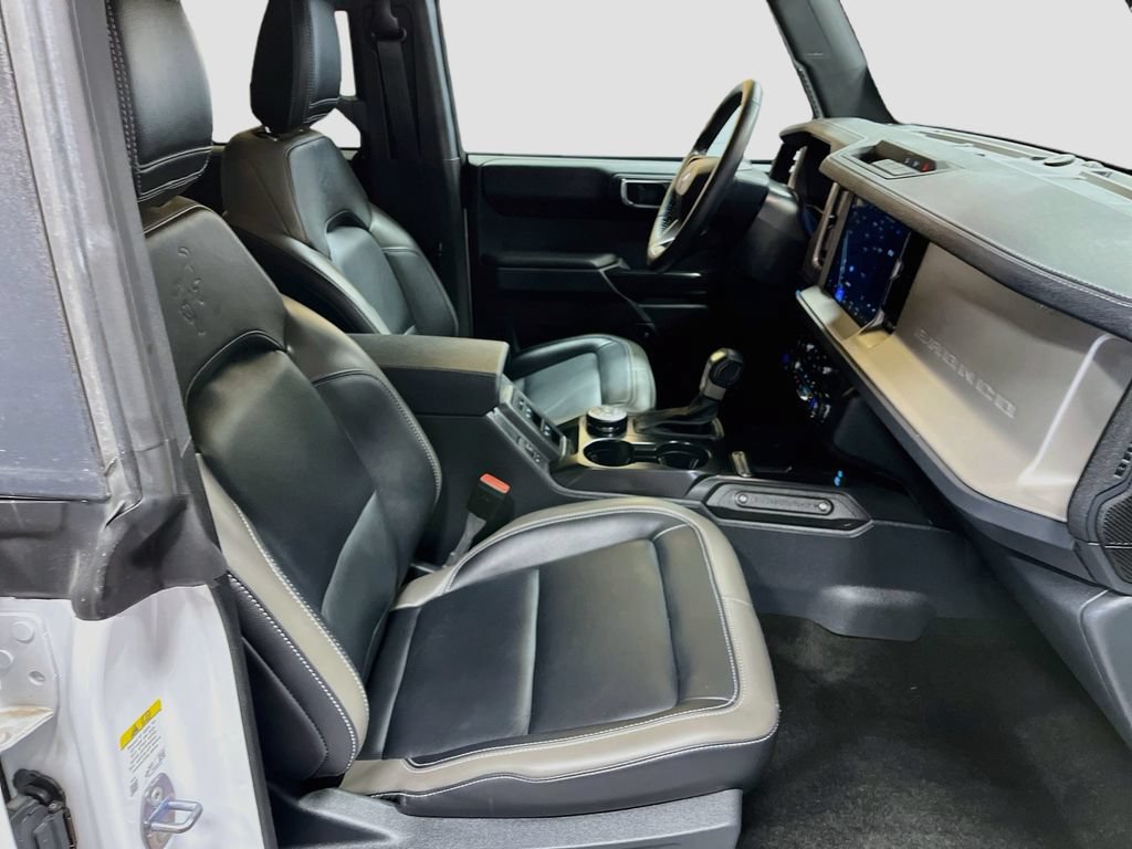 Used 2025 Ford Bronco Outer Banks AWD/4WD image 28