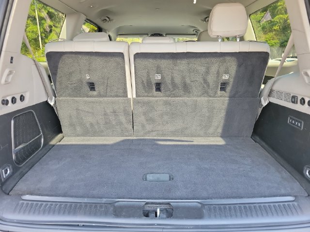 Used 2024 Jeep Wagoneer Series II w/ Flexible Seating Group RWD image 20
