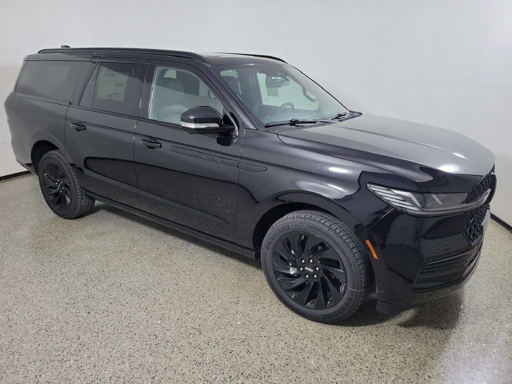 New 2027 Lincoln Navigator L Reserve w/ Jet Appearance Package RWD image 35