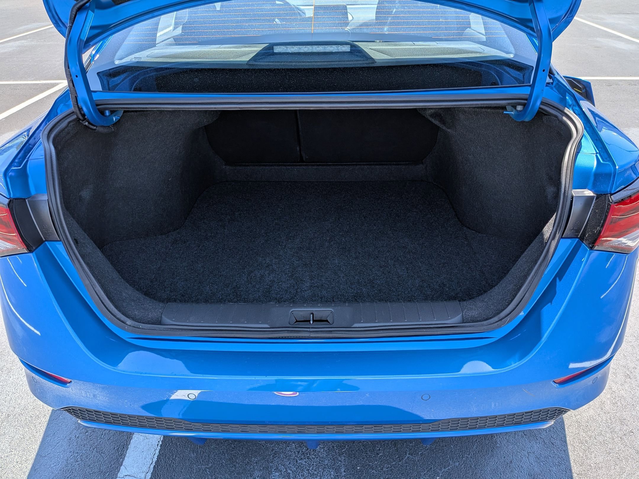 Used 2025 Nissan Sentra SV FWD image 32