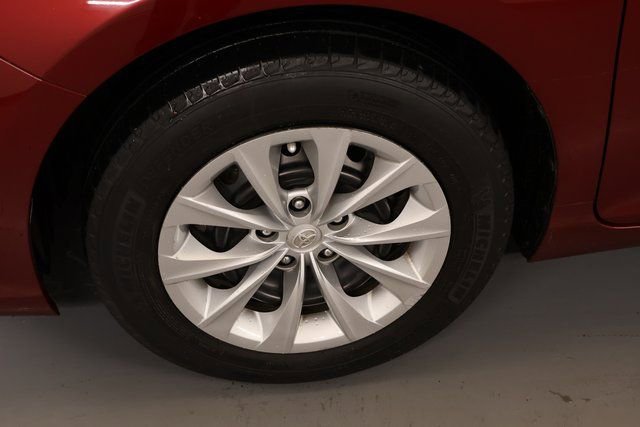 Used 2016 Toyota Camry XLE image 7