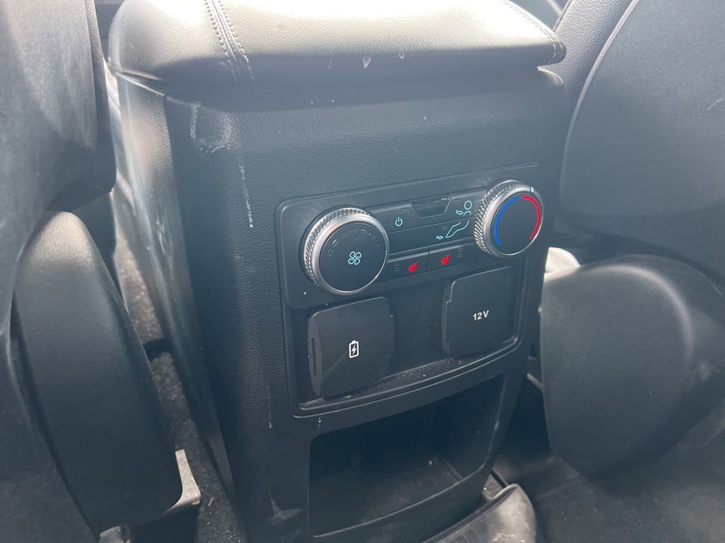 Used 2020 Ford Explorer XLT w/ Equipment Group 202A image 22