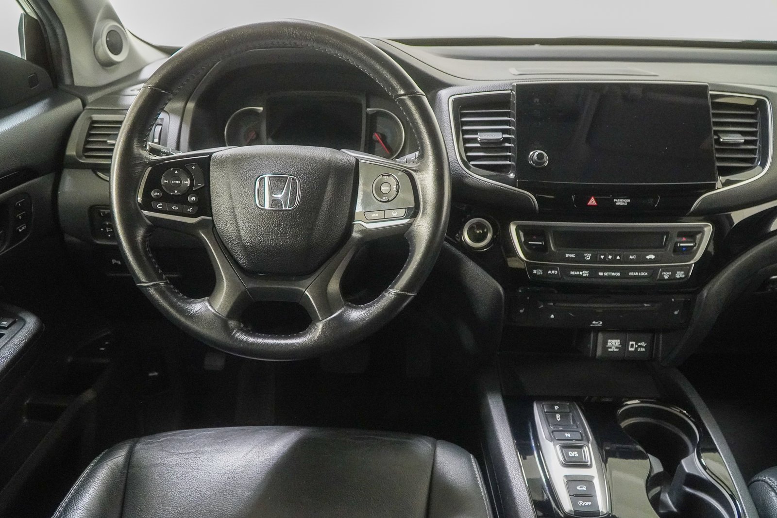 Used 2020 Honda Pilot Touring image 23