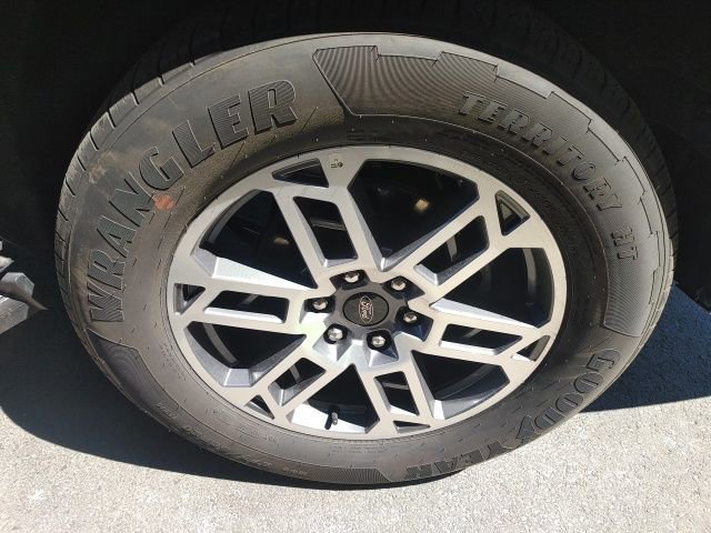 Used 2025 Ford Expedition Max Active image 12