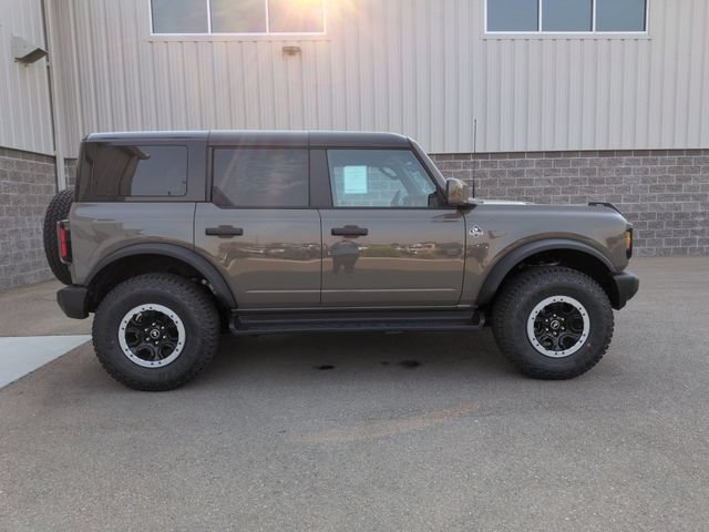 New 2026 Ford Bronco Outer Banks w/ Sasquatch Package AWD/4WD video 2