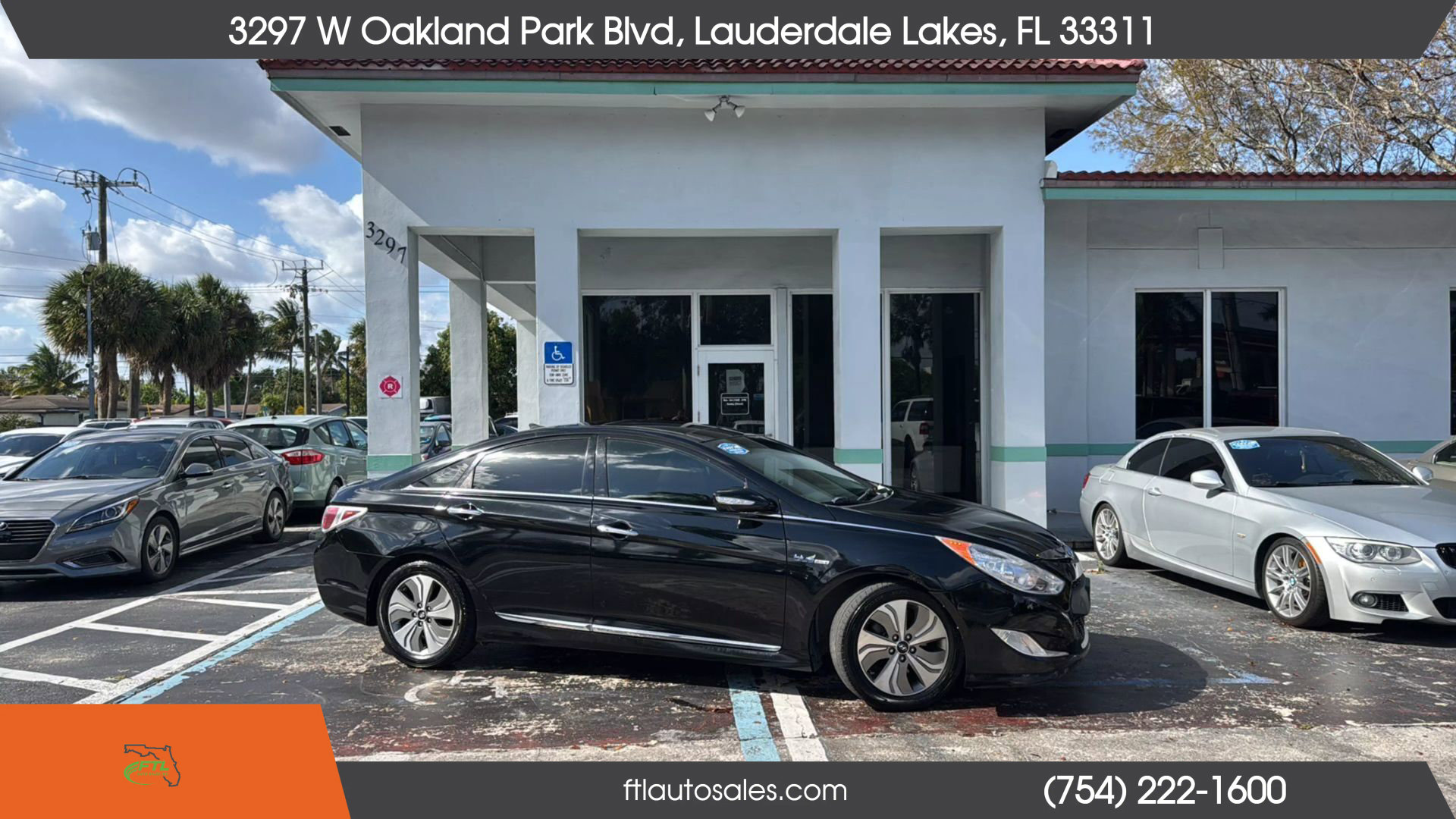 Used 2014 Hyundai Sonata Limited w/ Panoramic Sunroof Package 02