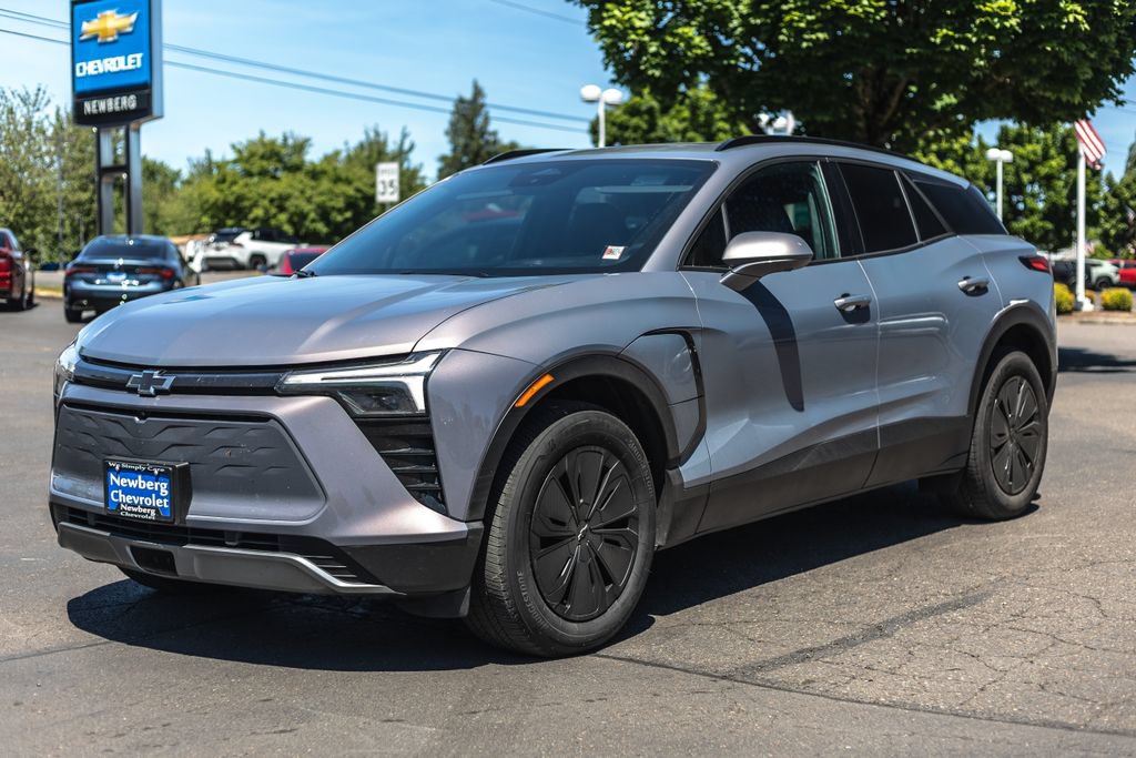 Used 2025 Chevrolet Blazer EV LT AWD/4WD image 4