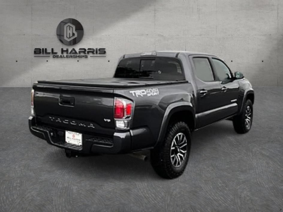 Used 2022 Toyota Tacoma TRD Sport AWD/4WD image 5