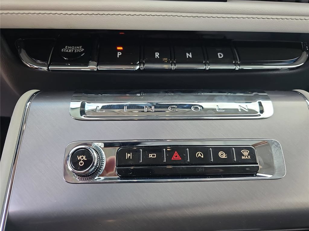 New 2026 Lincoln Aviator 2WD image 18