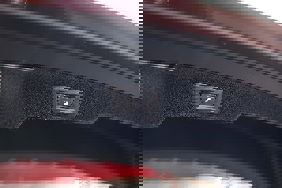 Used 2024 Lucid Air Pure image 17