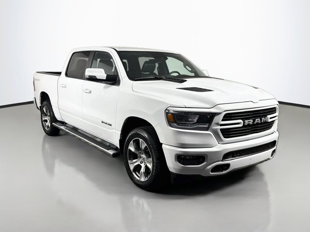 Used 2023 RAM 1500 Laramie AWD/4WD image 1