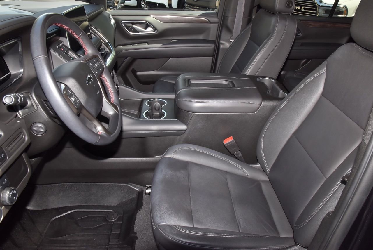 Used 2022 Chevrolet Tahoe Z71 w/ Luxury Package AWD/4WD image 13