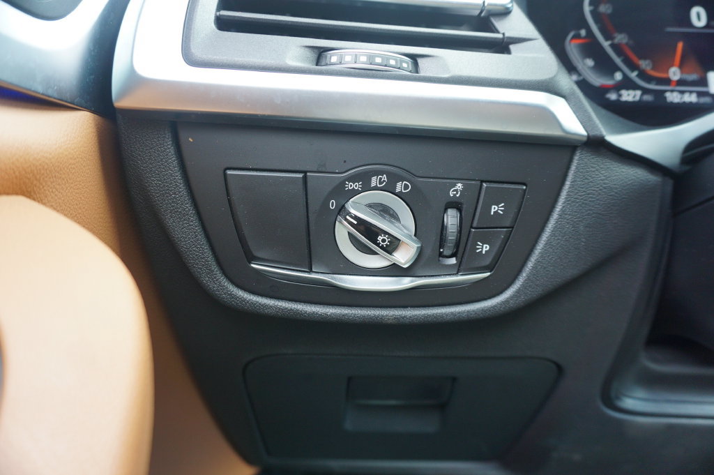 Used 2023 BMW X3 sDrive30i w/ Premium Package RWD image 5