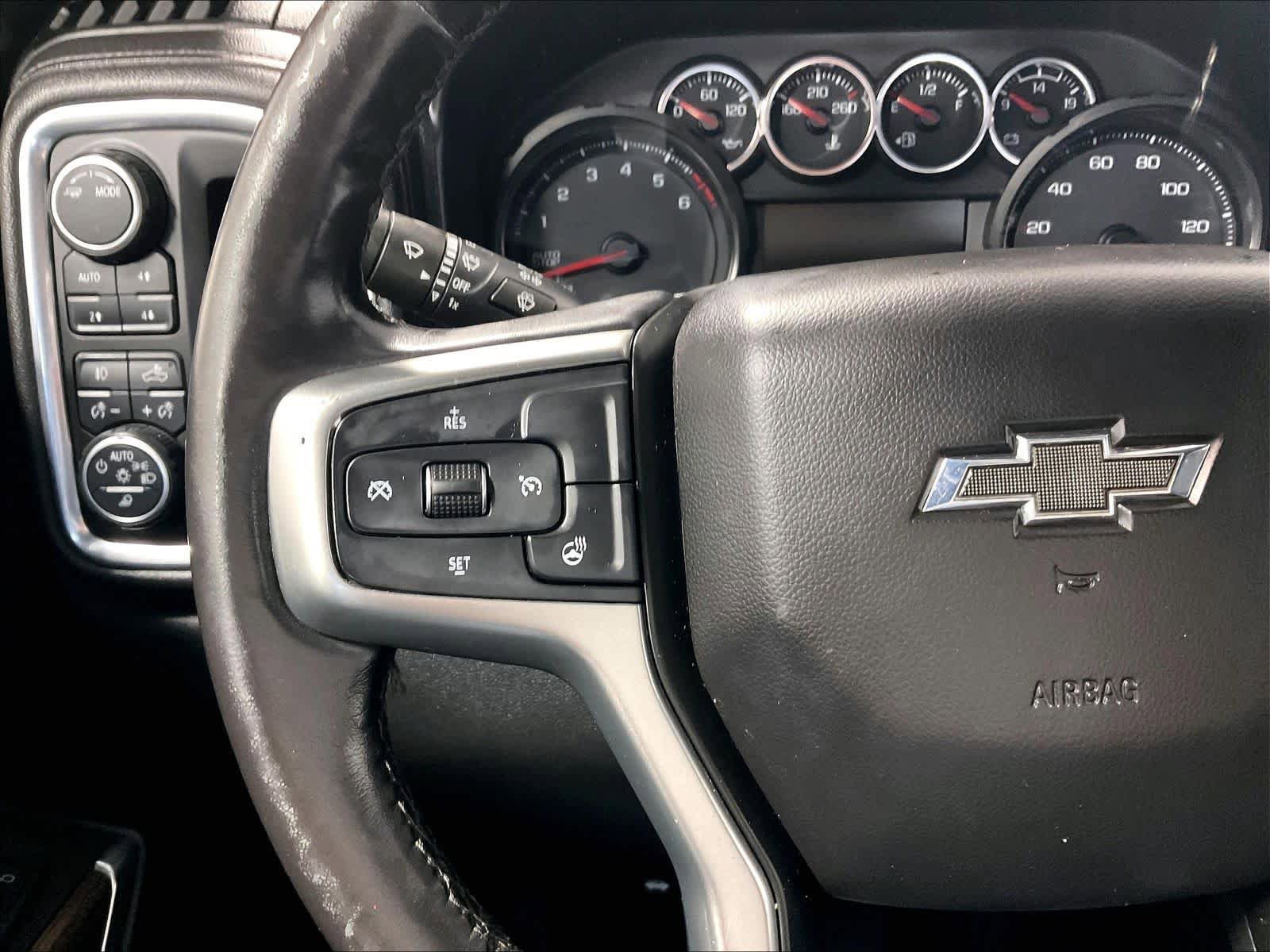 Used 2020 Chevrolet Silverado 1500 LT Trail Boss w/ Midnight Edition AWD/4WD image 22