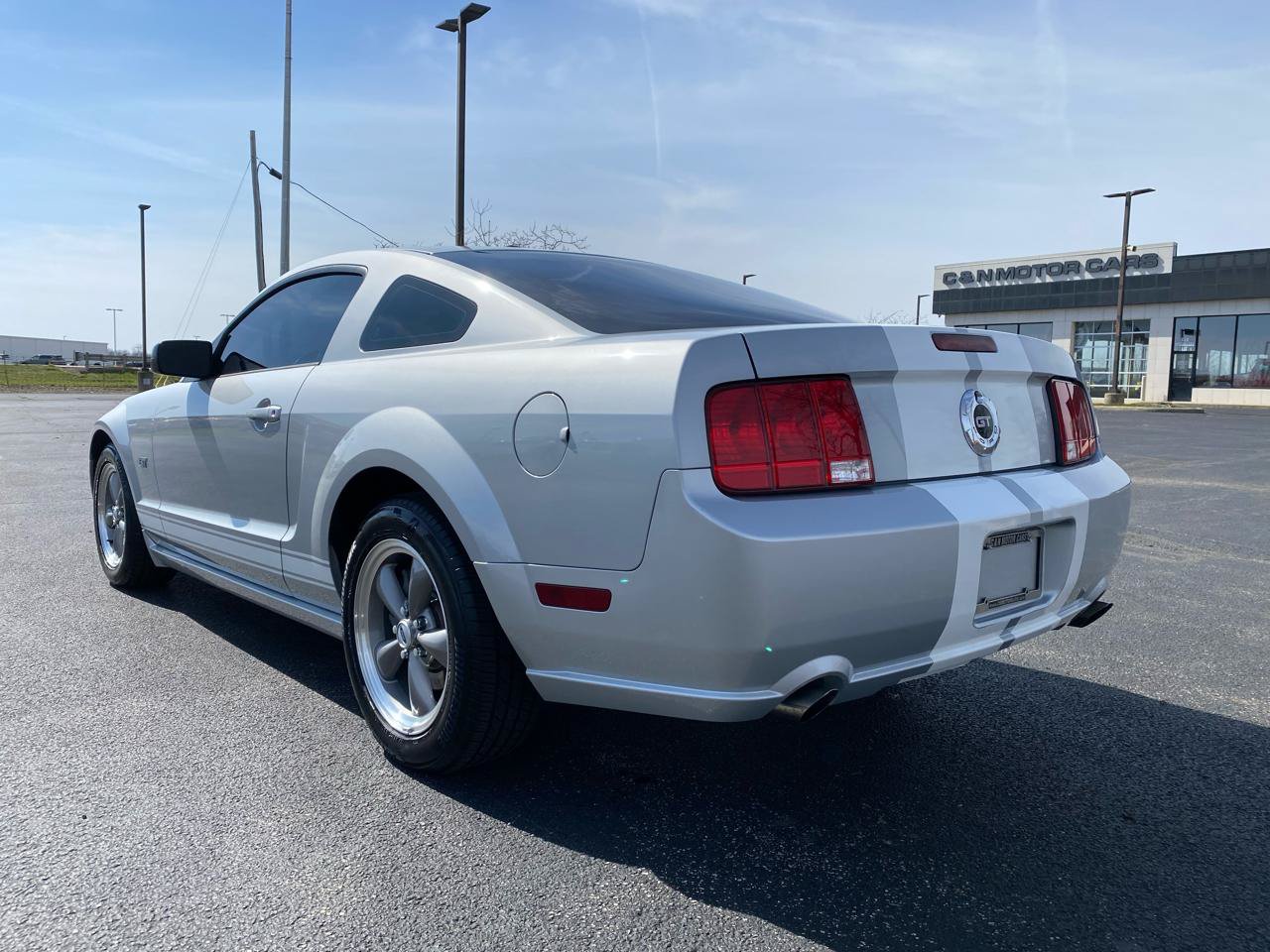 Used 2005 Ford Mustang GT RWD image 7