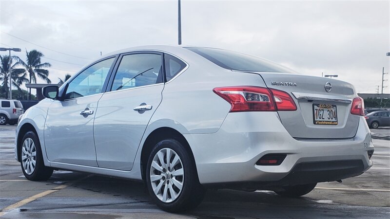 Used 2018 Nissan Sentra S FWD image 8