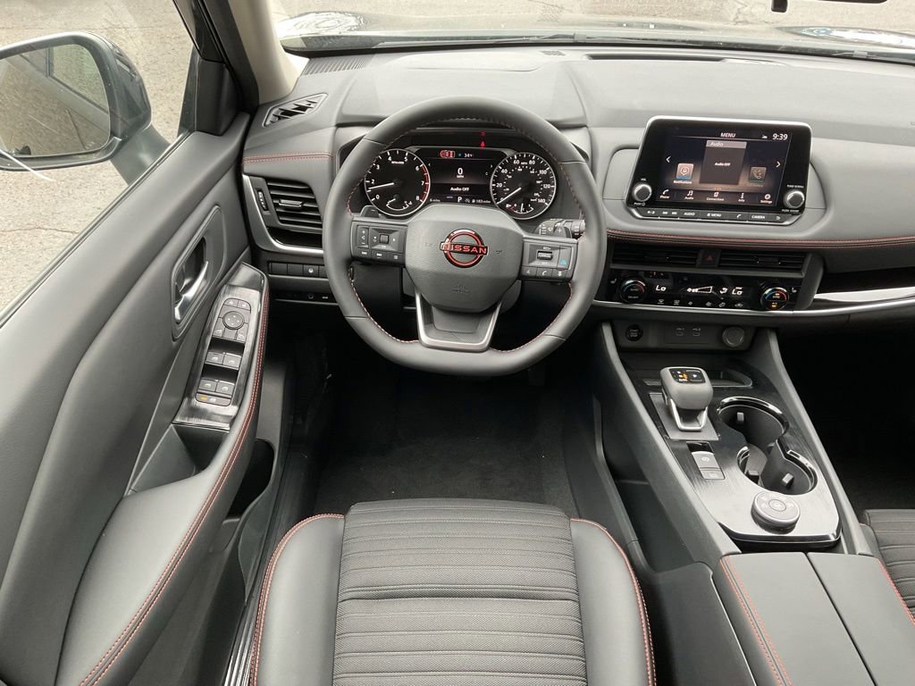 New 2026 Nissan Rogue SV AWD/4WD image 15
