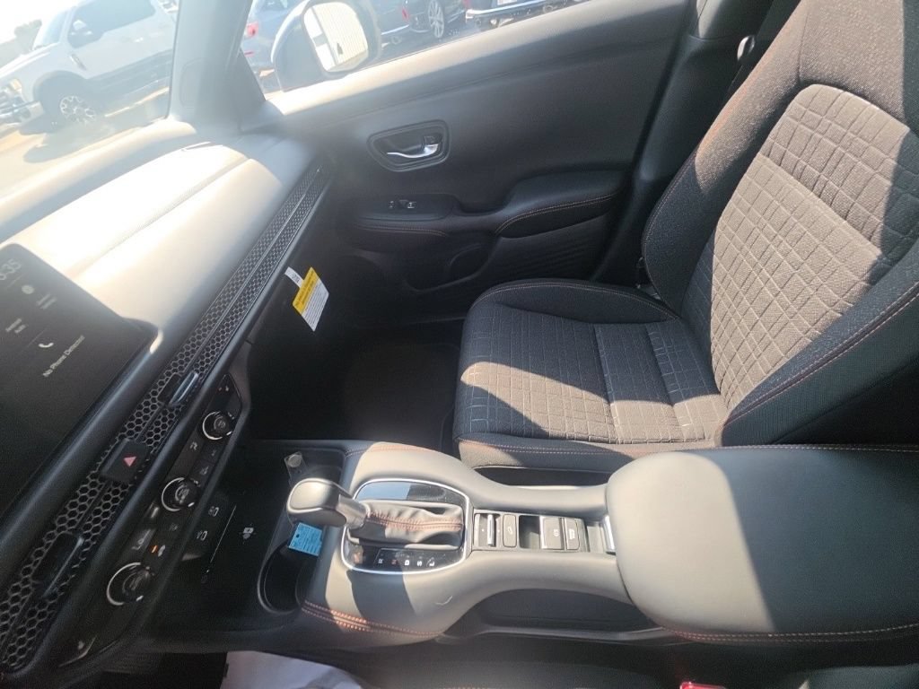 Certified 2026 Honda HR-V Sport image 24