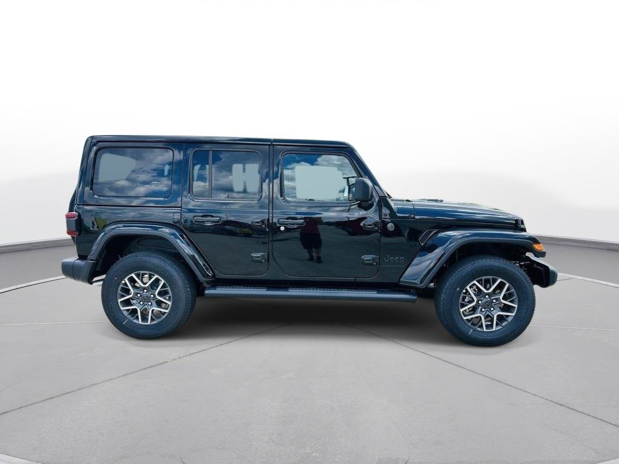 New 2025 Jeep Wrangler Unlimited Sahara AWD/4WD image 36