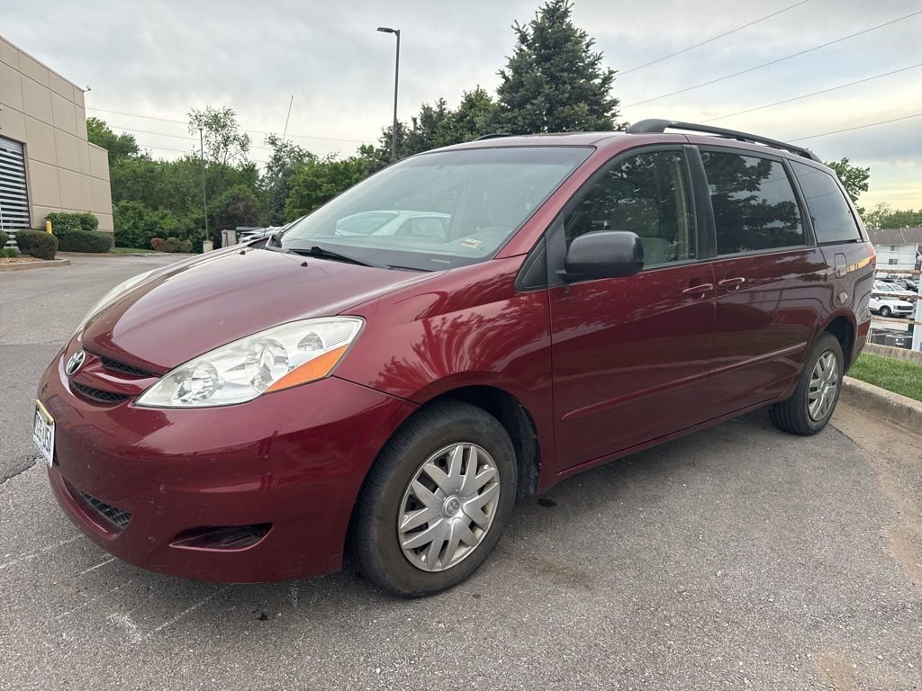 Used 2008 Toyota Sienna CE FWD image 1