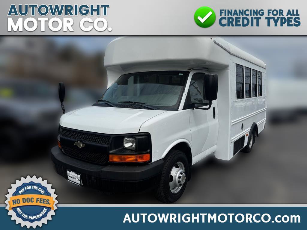 Used 2013 Chevrolet Express 3500 w/ School Bus Package RWD image 1