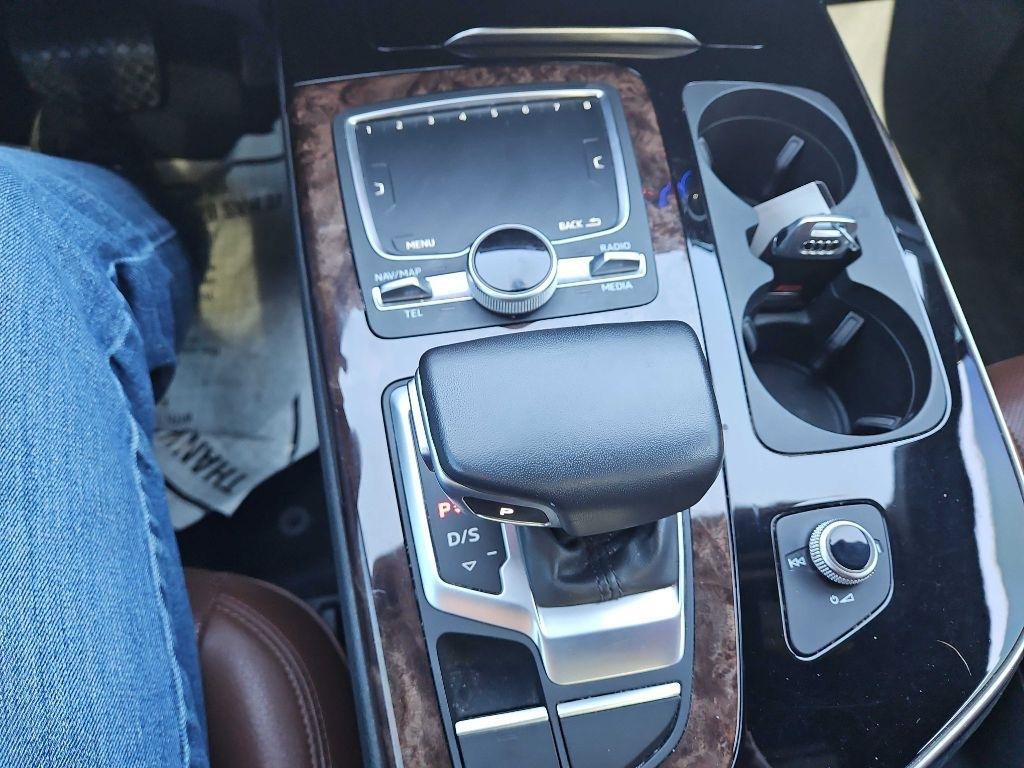 Used 2019 Audi Q7 3.0T Prestige w/ Prestige Package image 28