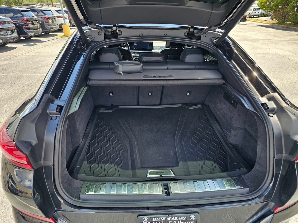 Certified 2026 BMW X6 xDrive40i w/ Executive Package AWD/4WD image 25