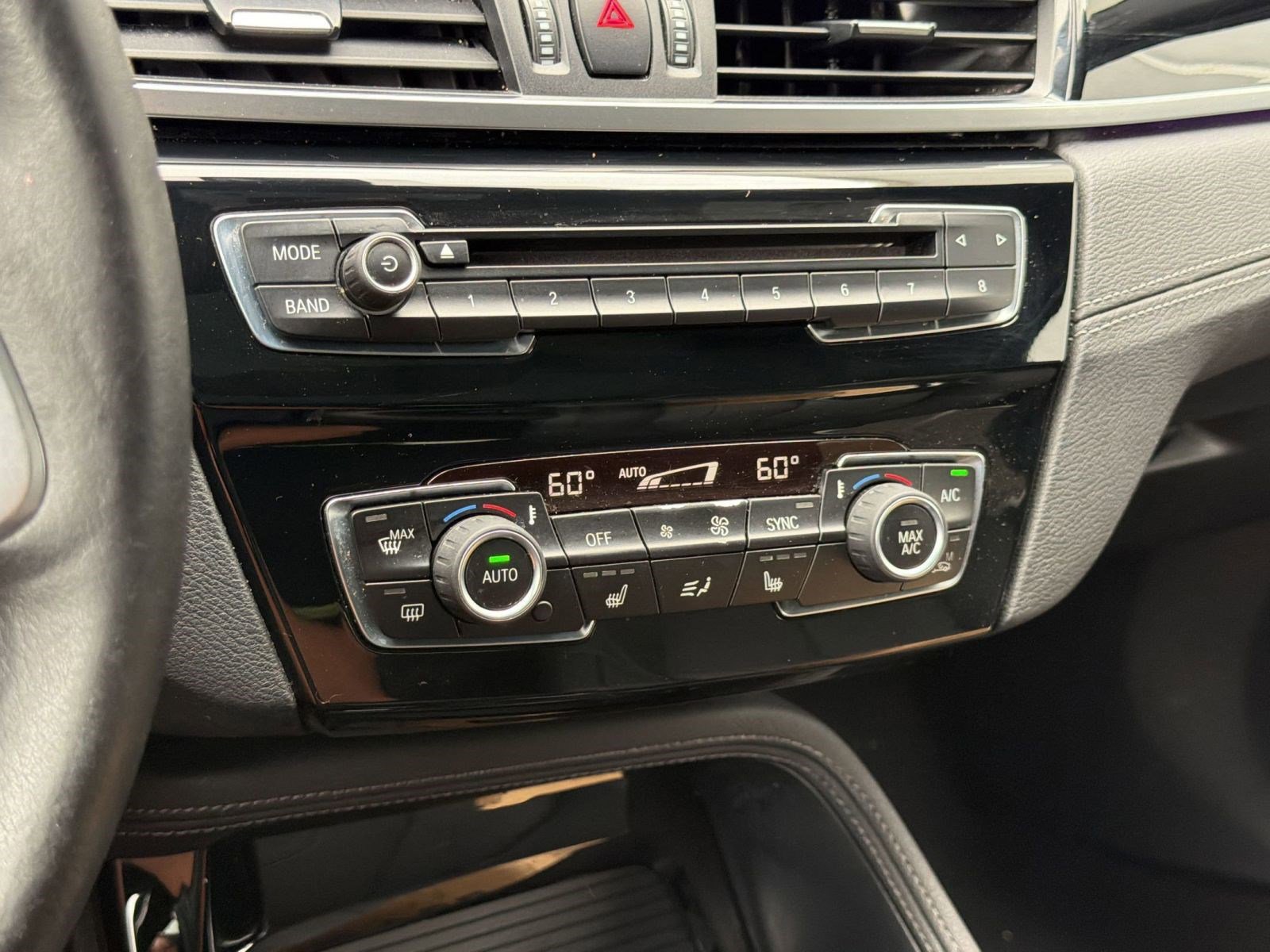 Used 2018 BMW X2 xDrive28i w/ Convenience Package AWD/4WD image 19
