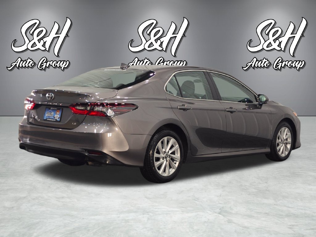 Used 2024 Toyota Camry LE FWD image 16
