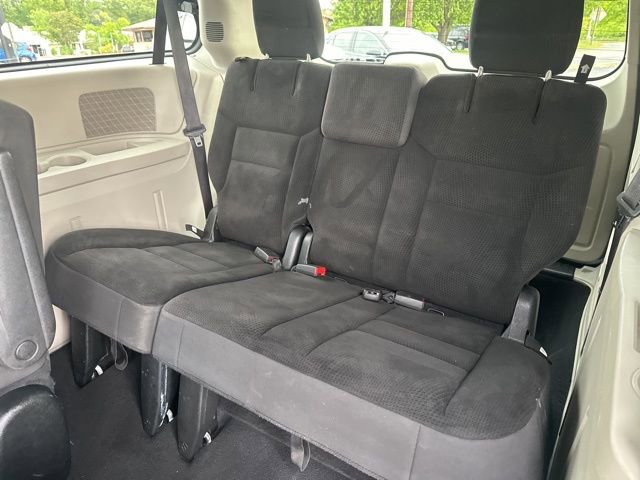 Used 2018 Dodge Grand Caravan SE w/ UConnect Hands-Free Group FWD image 24